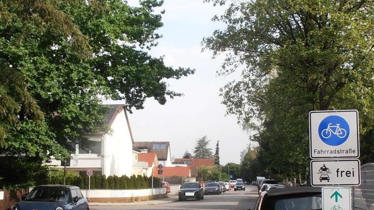 Neue Fahrradstraßen in Unterhaching: Radler dürfen nebeneinander fahren