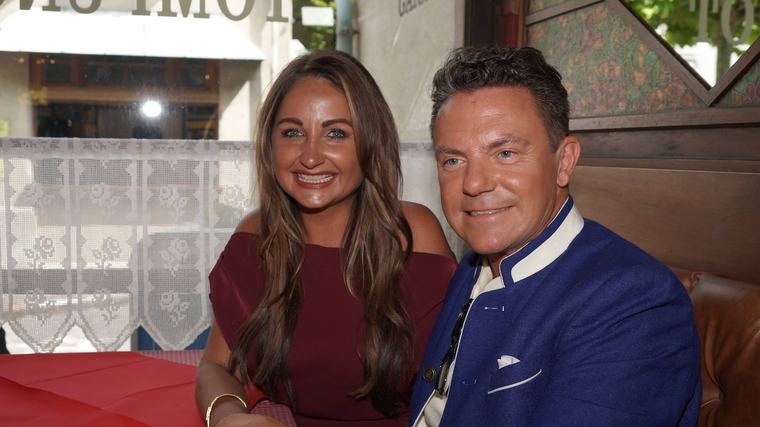 „Ganz romantisch”: Stefan Mross verrät „Immer wieder sonntags”-Tradition mit Eva Luginger