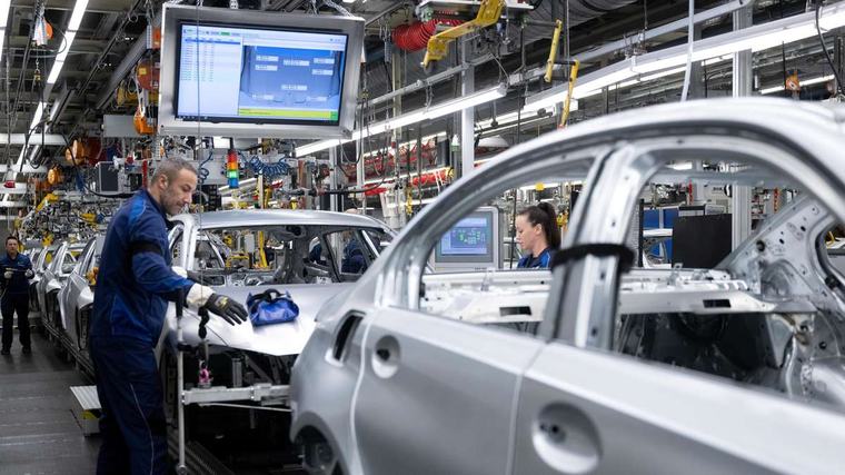 Laut neuer Umfrage: Mehrheit der Deutschen will Staatshilfen für Autokonzerne