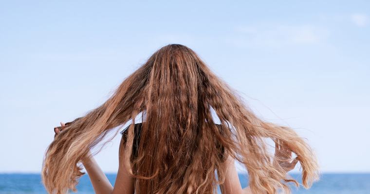 Haarausfall im Herbst: Wie Sie laut Dermatologen jetzt schon vorbeugen können