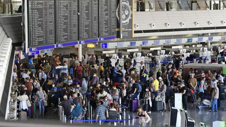 Flughafen Frankfurt schlägt Alarm – Chaos droht schon in wenigen Tagen