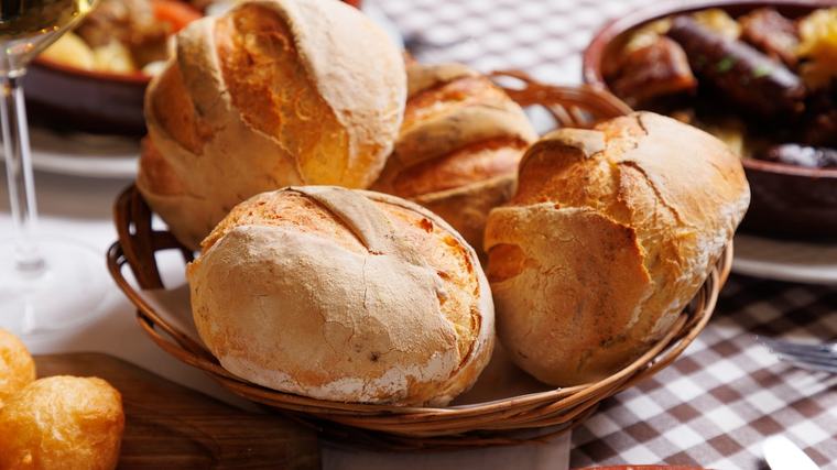 Brötchen aus der Heißluftfritteuse: Bei dieser Temperatur werden sie perfekt
