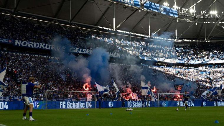 Hunderte Bayern-Fans dürfen nicht ins Stadion gegen Schalke