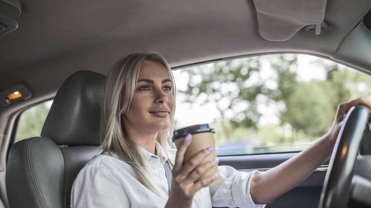 Der Latte-Faktor: Wie aus 15 Euro im Monat über 10.000 Euro werden