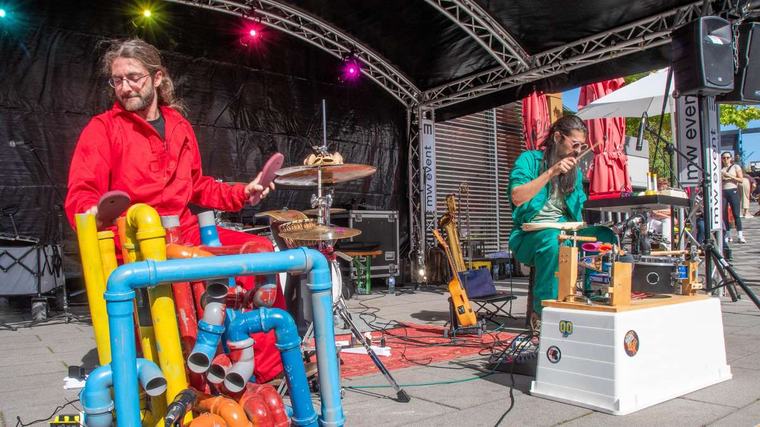 Sonnenschein und Siegerjubel: Der Hansefestival-Sonntag in Bildern