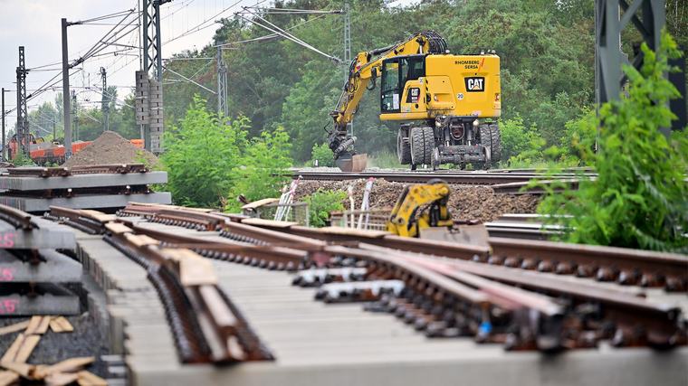 Auch nach Sanierung: Massive Verspätungen auf Bahnstrecke Hamburg-Berlin