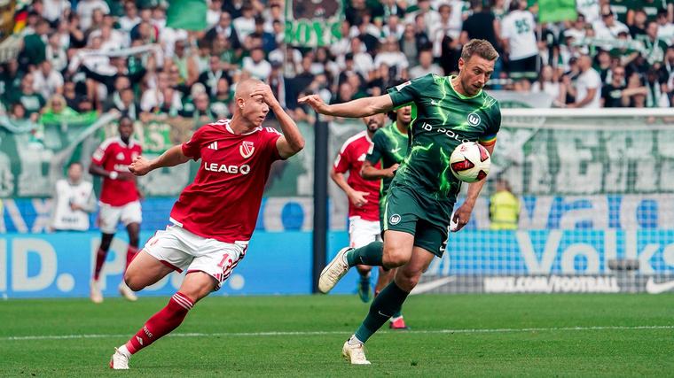 VfL Wolfsburg spielt nach wildem Ritt 4:4 gegen Energie Cottbus