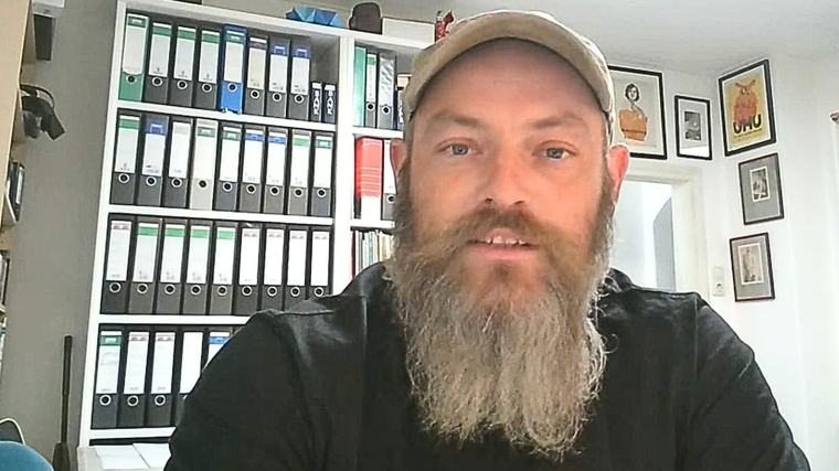 Lehrer: „Neutralität ist Kritiklosigkeit an AfD”