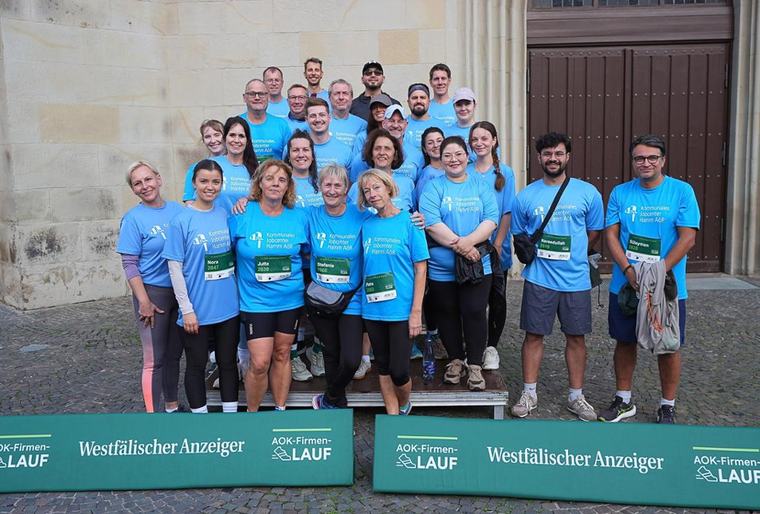 AOK-Firmenlauf 2026 in Hamm: Teamfotos linke Bühne