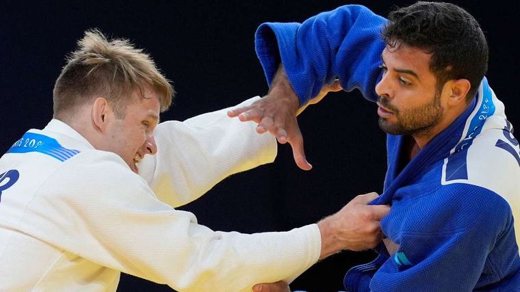 Eklat nach Judo-Kampf: Gastkämpfer prügelt auf Gegner ein