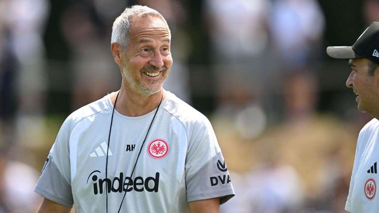 SGE-Coach Hütter trotz Transferpleite „sehr zufrieden“ mit Eintracht-Kader