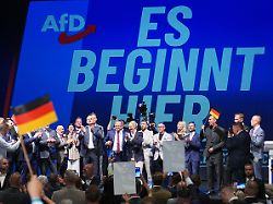 "Überhaupt kein Widerspruch": Siegmund ziert sich, Chrupalla und Weidel machen Druck
