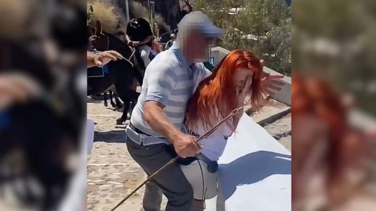 Aktivistinnen auf Santorini von Eseltreibern attackiert
