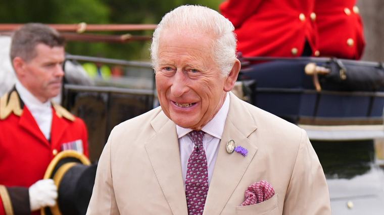 Erste Worte nach UK-Rückkehr: König Charles stellt Status von Prinz Harry und Meghan klar
