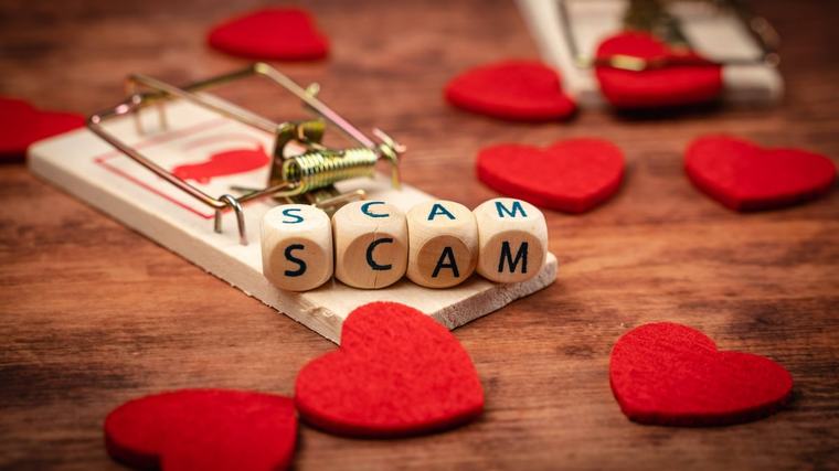 Über Microsoft Teams: Zhao verliert mehr als 86.000 Euro an Romance-Scammer