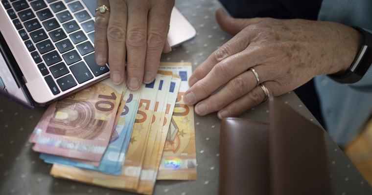 Rentenerhöhung 2027: Tabelle zeigt, wie viel mehr Geld Sie bekommen könnten