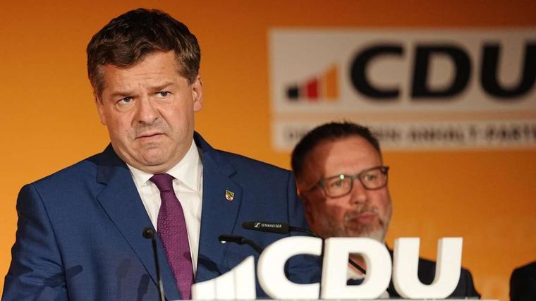 Desaströses Ergebnis bei Sachsen-Anhalt-Wahl: Schulze halbiert die CDU
