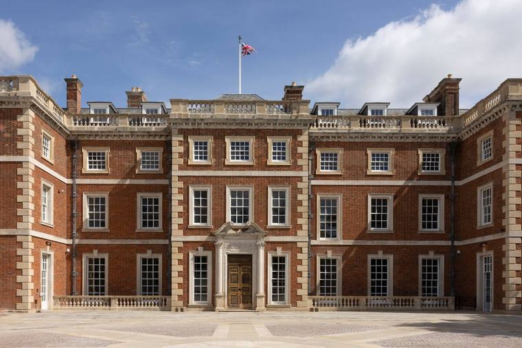 Geheimgänge und ein falscher Lord: Wie ein Haus in London deutsche Offiziere in die Irre führte