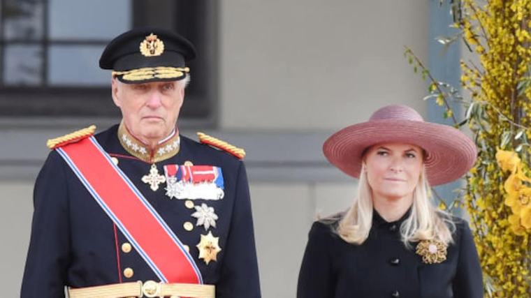 Königin Mette-Marit verliert mit Harald ihren Fels in der Brandung
