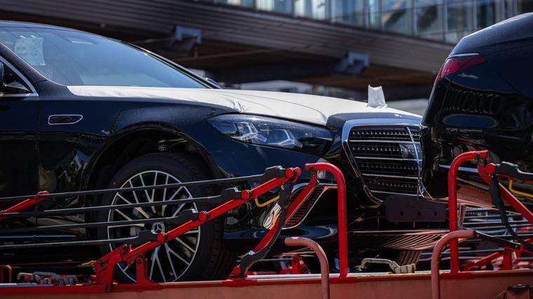 Mercedes droht Mitarbeitern wohl mit Werkschließung in Deutschland