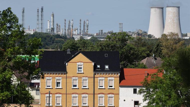 Wahl in Sachsen-Anhalt: Arbeitgeber warnen vor "Klima der Abschottung"