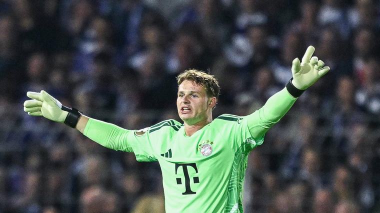 Kurioses Interview von Jonas Urbig: Bayern-Keeper imitiert Manuel Neuer