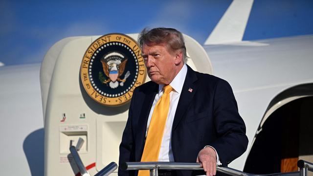 Handelsstreit: Trump kündigt Verkaufsverbot für kanadische Flugzeugfirma in USA an