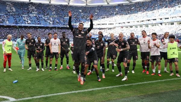Königsdörffer verärgert HSV-Fans mit Torjubel: Remberg spricht Klartext