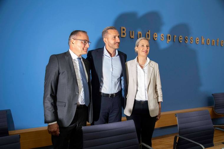 Zwischen Triumph und Tränen – der Tag nach der Wahl in Sachsen-Anhalt