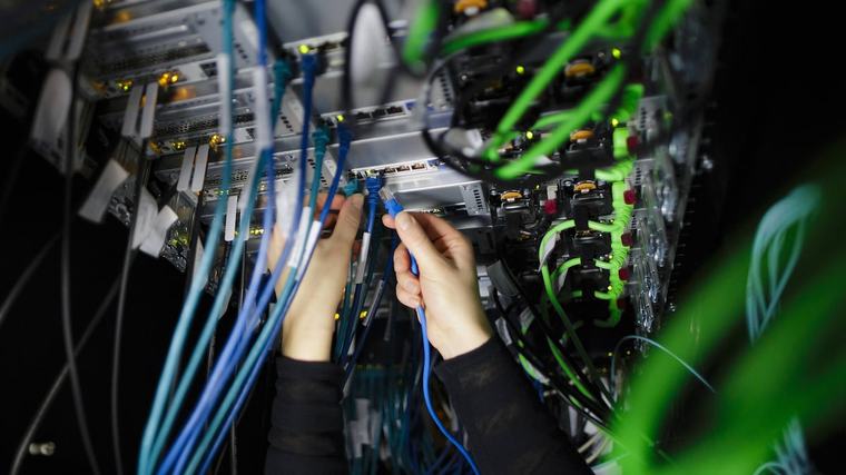 Bitcoin-Mining-Rechenzentrum verurteilt, nachdem es rund 11 Millionen Liter Wasser verloren und Schulschließungen erzwungen hat