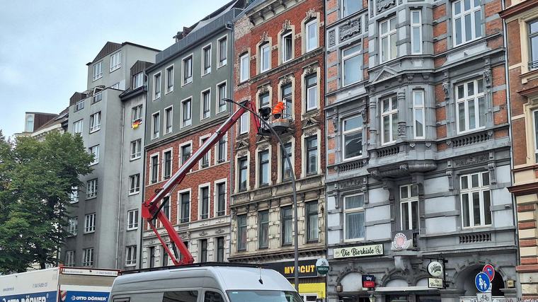 Hamburger Holstenstraße: Bewohner bekommen zum Teil ihre Sachen wieder