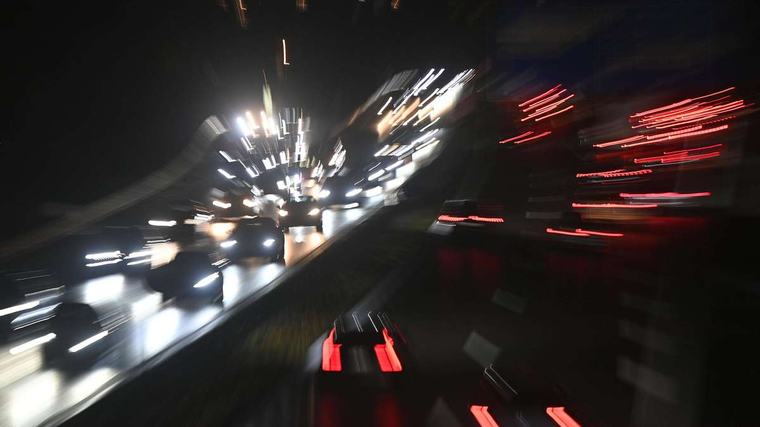 A7-Vollsperrung nach Unfall – Im Stau treten neue Probleme auf