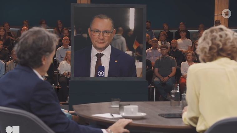 Kaum gewonnen, schon arbeitet AfD wieder an der Opferrolle