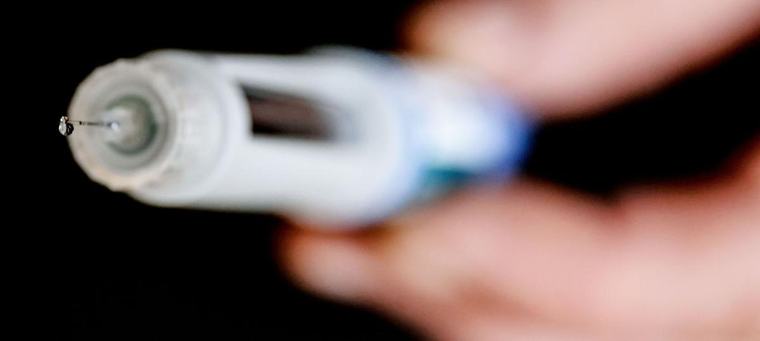 Abnehmspritze und -pille: Was hilft bei Nebenwirkungen?