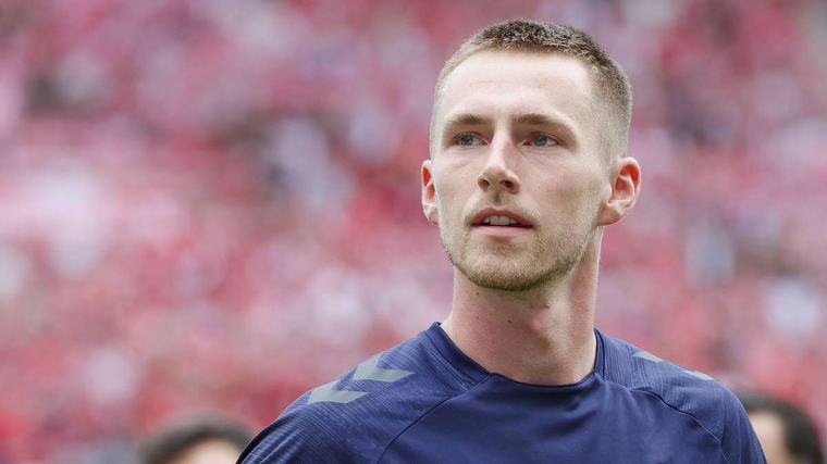 Scheller verlängert vorzeitig Vertrag beim SC Paderborn