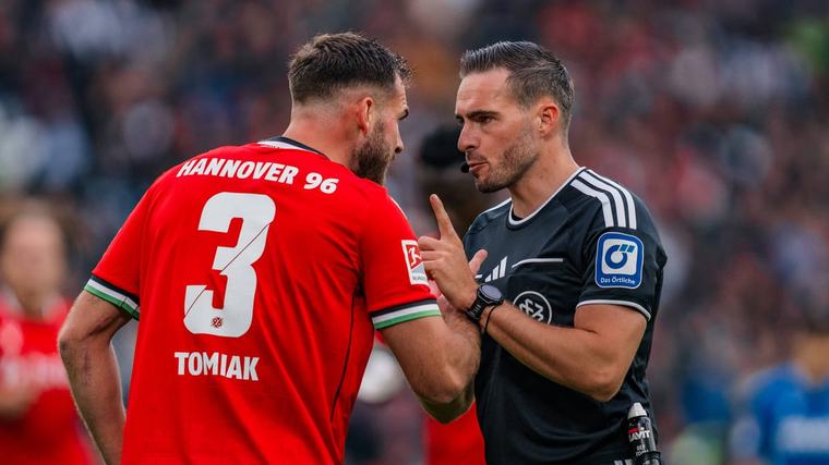 Hannover 96: Boris Tomiak teilt Baby-Glück vor KSC-Spiel