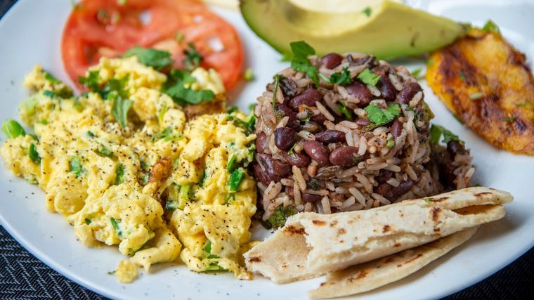 Kostet nicht mal 3 Euro: Essen Sie dieses Gericht aus nur vier Zutaten und Ihr Körper hat alles, was er braucht