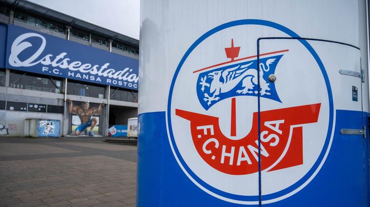 Nach Hakenkreuz-Foto: Hansa distanziert sich von Hooligans