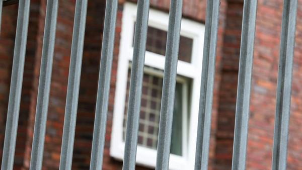 NRW startet Pilotprojekt: Häftlinge erhalten kontrollierten Internetzugang