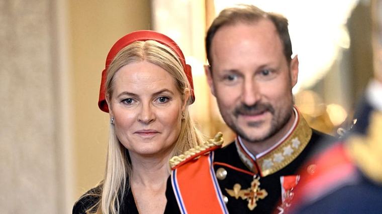 Royal-Experten über Mette-Marit: „Bislang stand Haakon allein da”