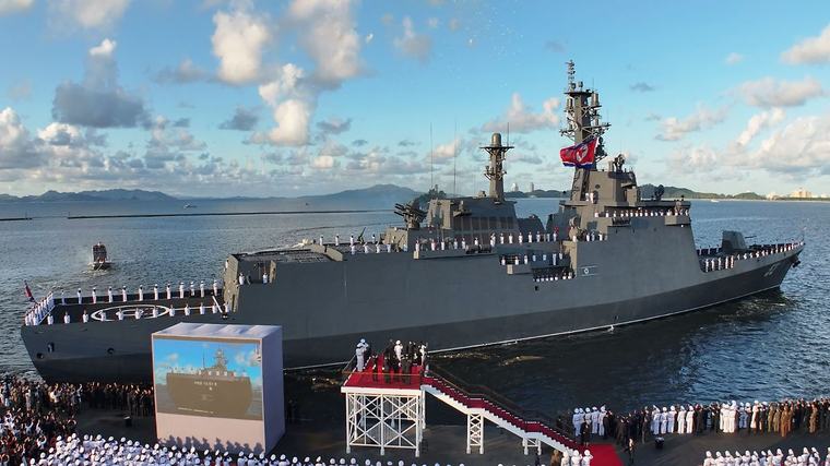 Neues Kriegsschiff vorgestellt: Kim Jong Un will Nordkoreas Marine zur "nuklearen Streitmacht" ausbauen