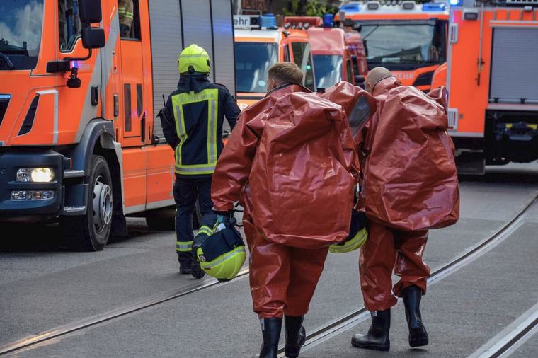 19:02 Uhr Gas-Alarm in Hostel: Eine verletzte Person