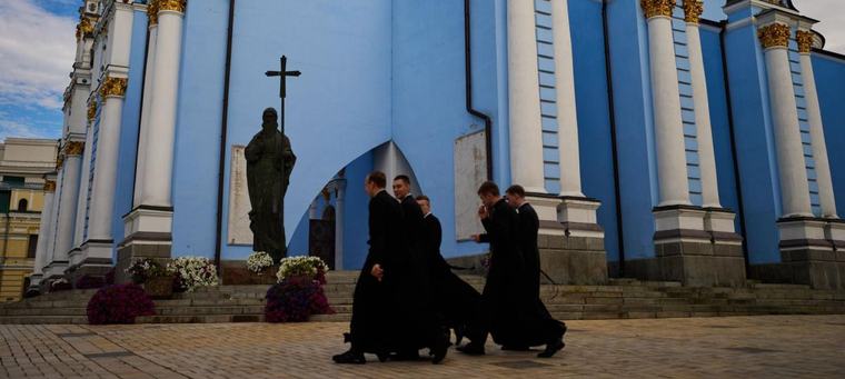 Ukraine-Krieg in Moskau: Putin beginn Gespräche mit US-Unterhändlern Witkoff und Kushner