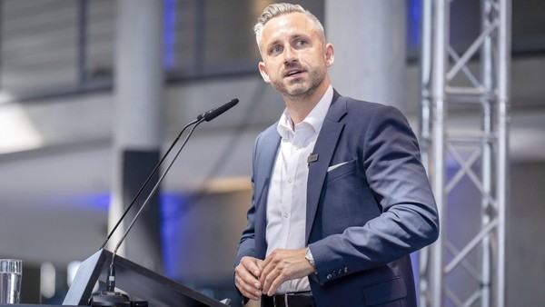 Ulrich Siegmund: Herkunft, Ausbildung, Positionen – AfD-Mann im Steckbrief