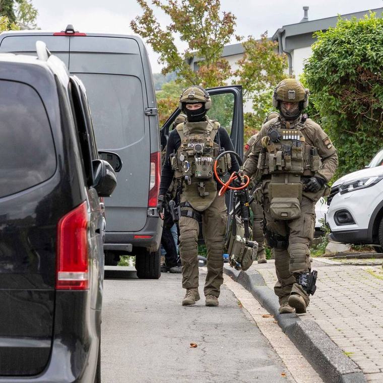 Angriffe auf Umspannwerke: Verfasser von Bekennerschreiben wird europaweit gesucht
