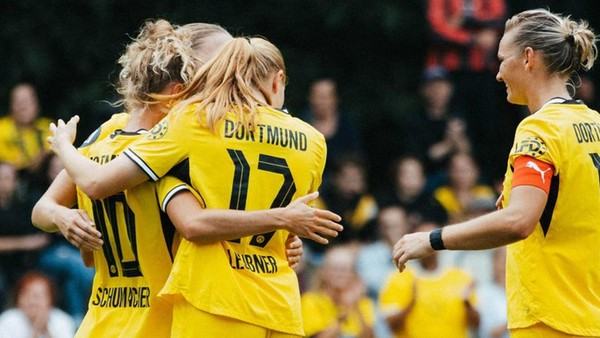 Dank Popp-Dreierpack: Borussia Dortmunds Fußballerinnen weiter makellos