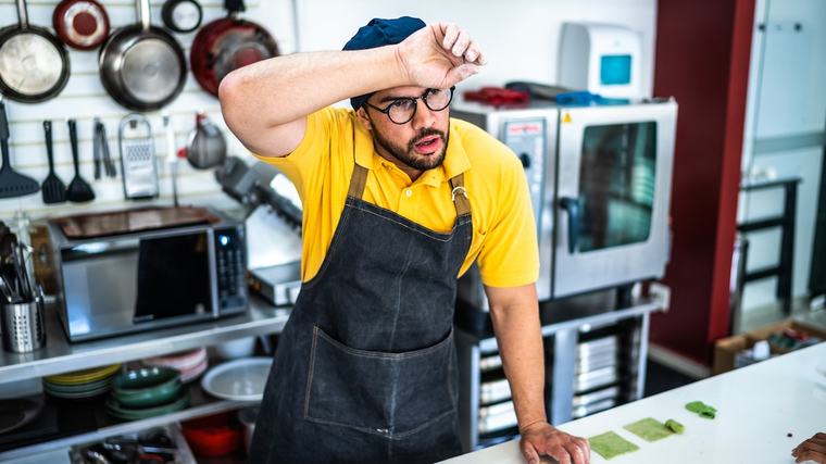 Ein Chefkoch prüft Promi-Kochtipps – manche sollte wirklich niemand nachmachen