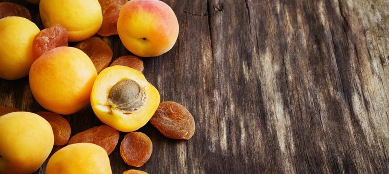 Welche Vitamine haben Aprikosen – und sind getrocknete oder frische gesünder?