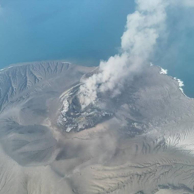 Eruption des Anak Krakatau: Vulkanausbruch in Indonesien – Flughäfen weiter geschlossen