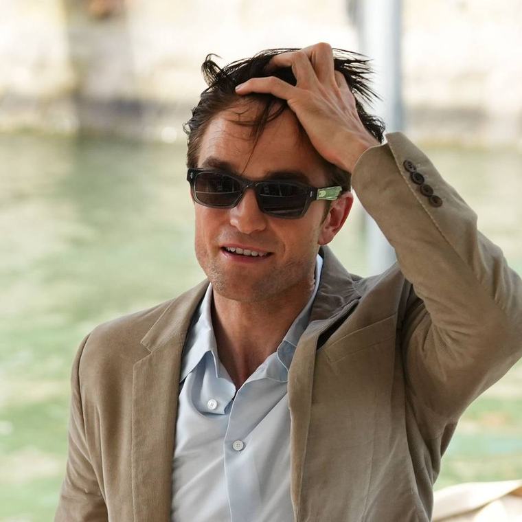 Drehs im Dauertakt: Robert Pattinson erklärt, wie sein Baby ihm Zeit verschaffte